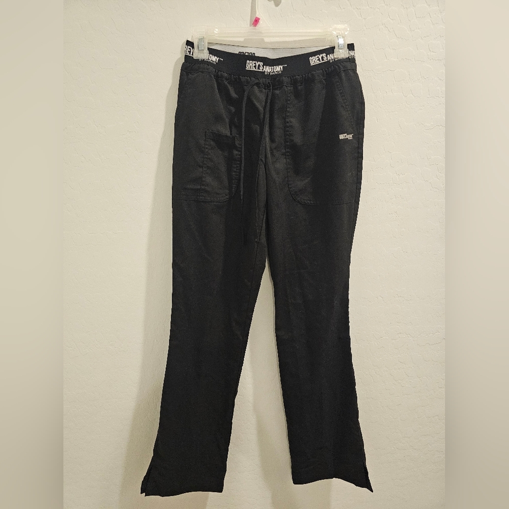Black scrubs
